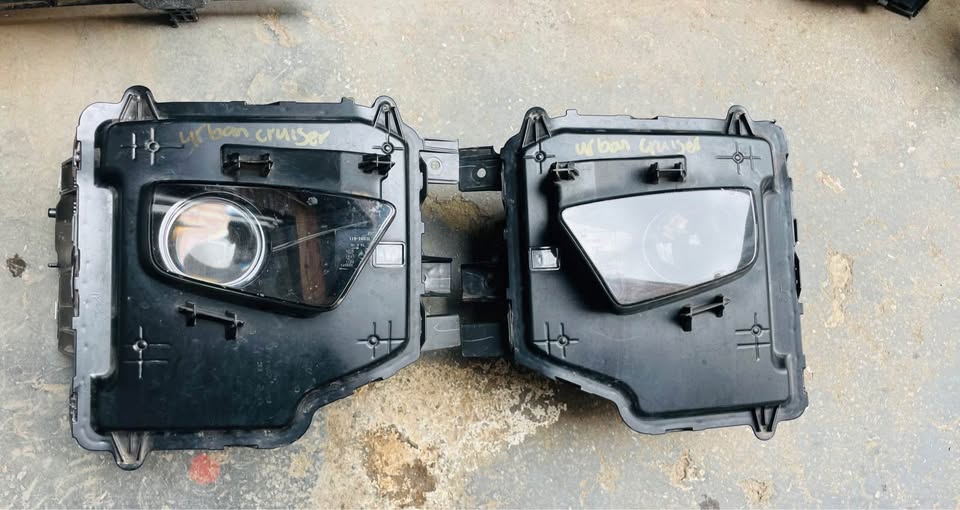 Toyota Urban Cruiser headlights - Private Seller Toyota Urban Cruiser headlights - Private Seller