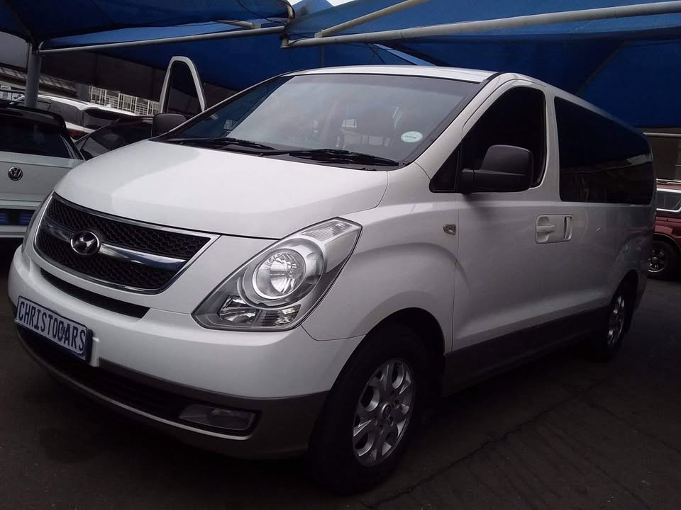 Used Hyundai H-1 2.5VGTi bus Elite 9-seater - Private Seller