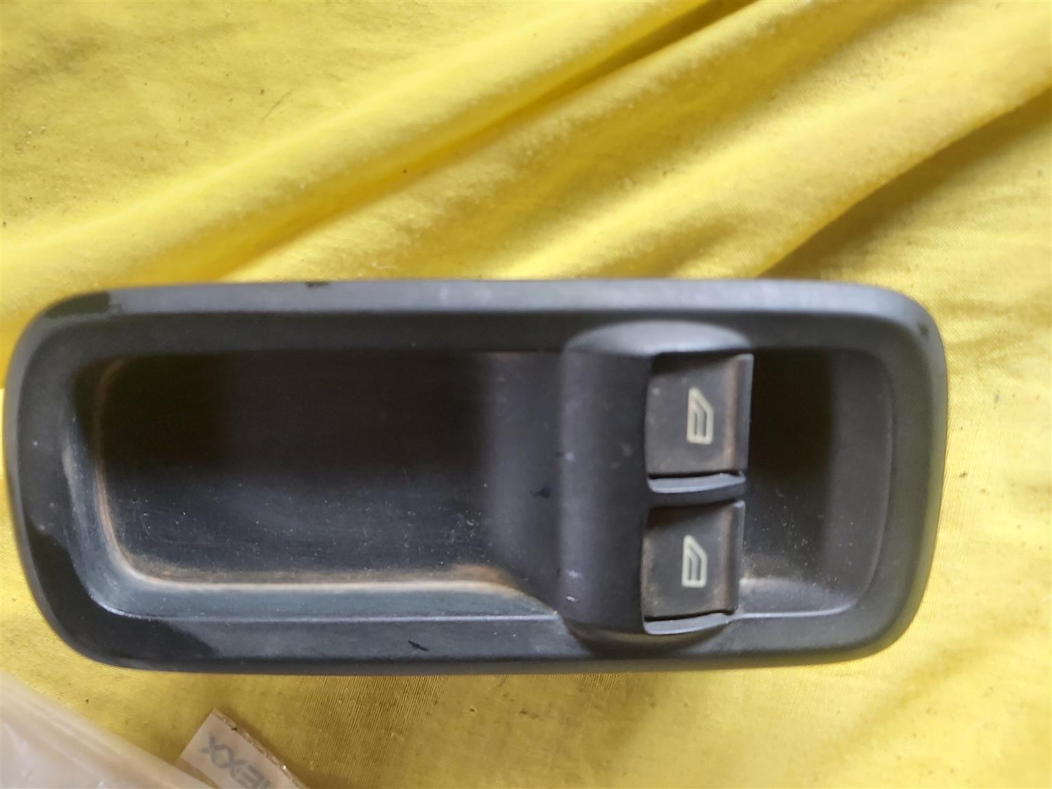 Window controls Ford ecosport - Private Seller Window controls Ford ecosport - Private Seller