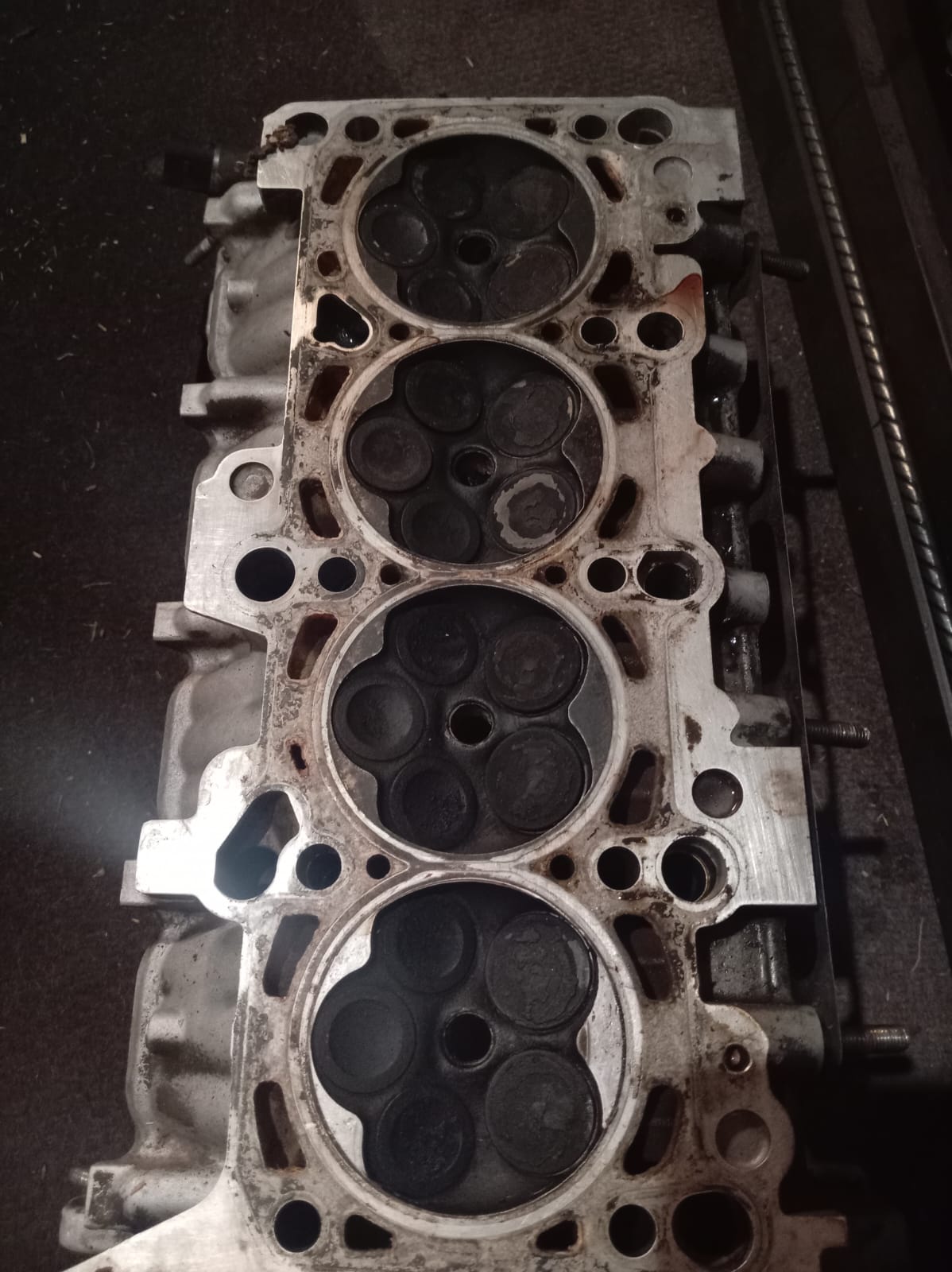 Head cylinder Audi A4 B6 2.0 ALT - Private Seller