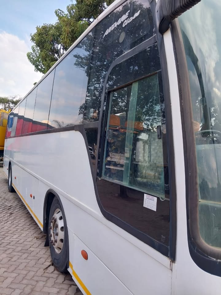 2002 Marcopolo Andare Semi-Lux 40seater Bus