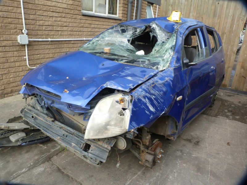 Kia Picanto 1.1 Lx Manual Blue - 2006 STRIPPING FOR SPARES - Private Seller