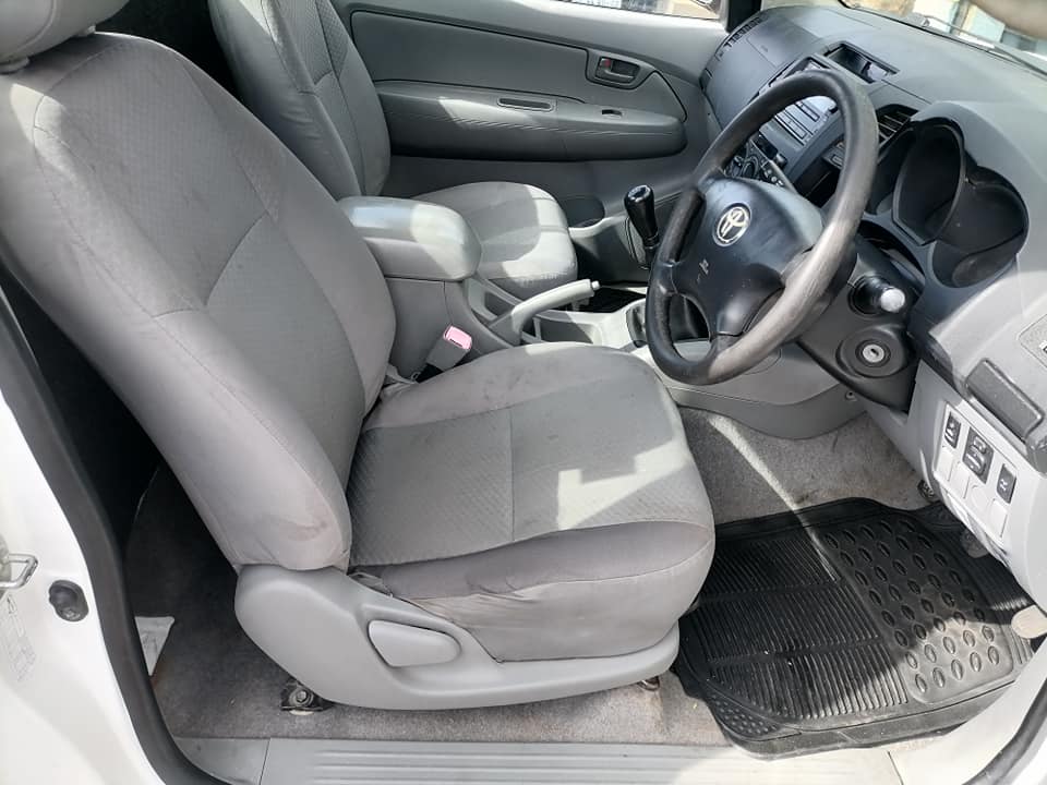 2011 Toyota Hilux 2.5D D4D single Cab High Rider Bakkie