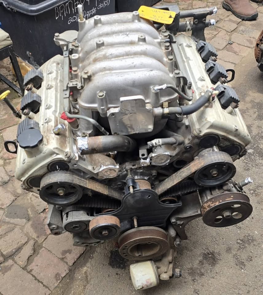 ISUZU KB320 3.2 V6 COMPLETE ENGINE - Private Seller