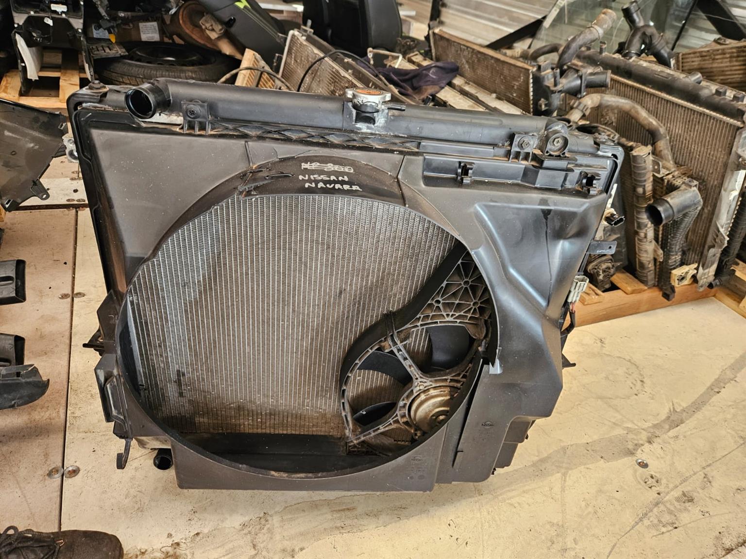 ❄️ Nissan Navara YD25 Radiator Set for Sale! ❄️ - Private Seller