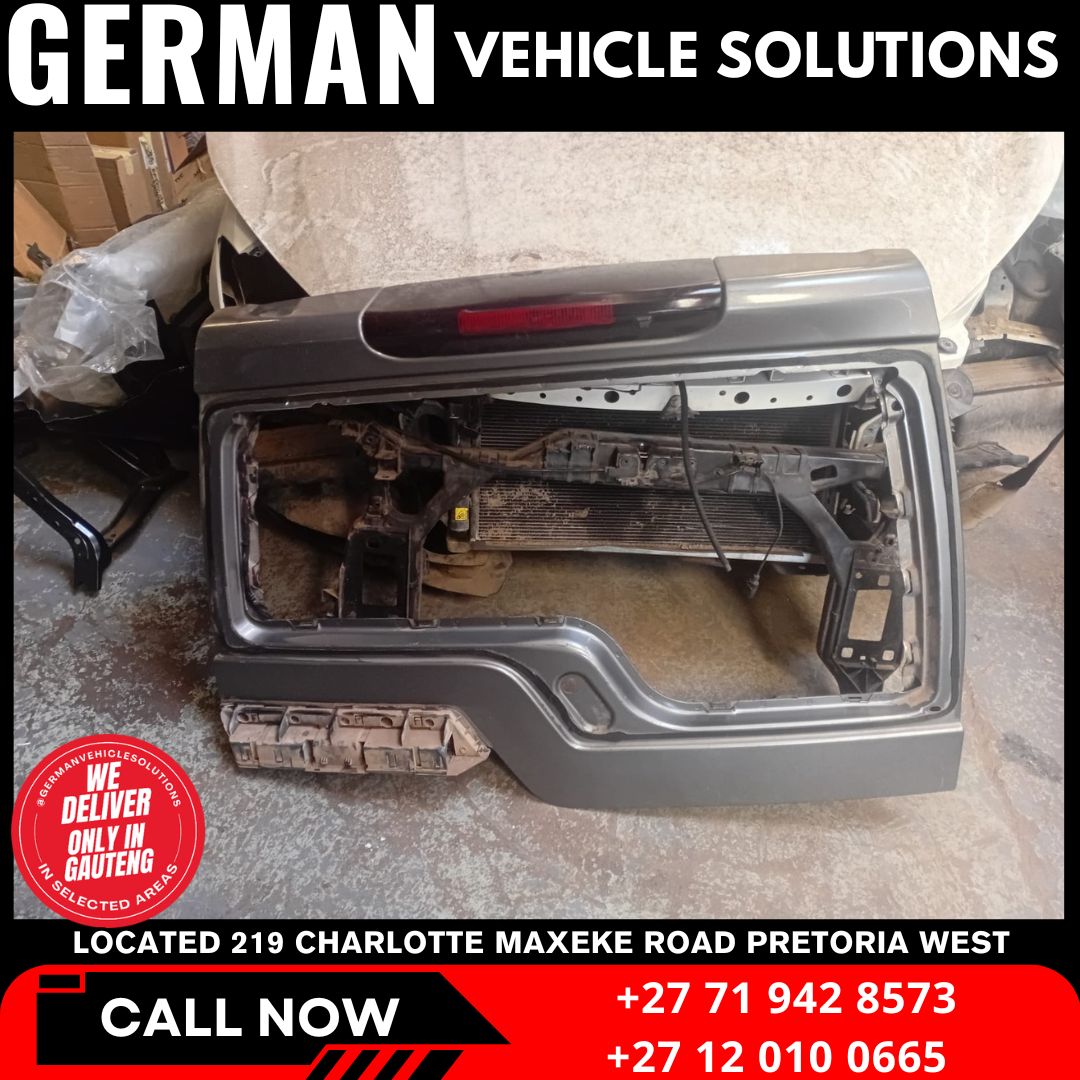 2009 Land Rover Discovery 4 tailgate no glass for sale used - Private Seller 2009 Land Rover Discovery 4 tailgate no glass for sale used - Private Seller