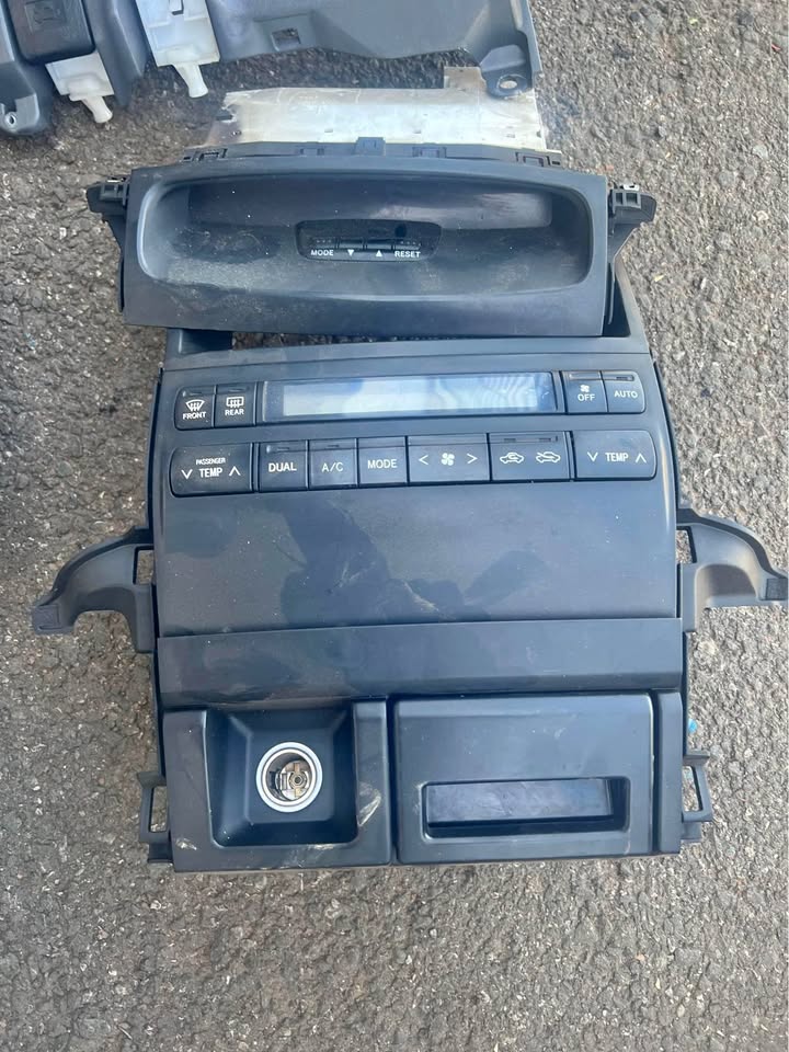 Used Toyota Landcruiser Prado 120 interior accessories call or