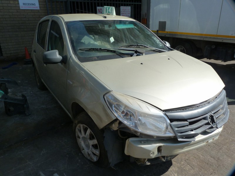 Renault Sandero 1.4 Manual Gold - 2012 STRIPPING FOR SPARES - Private Seller Renault Sandero 1.4 Manual Gold - 2012 STRIPPING FOR SPARES - Private Seller
