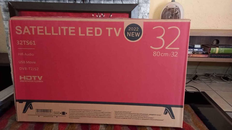Satellite smart TV 32 inch