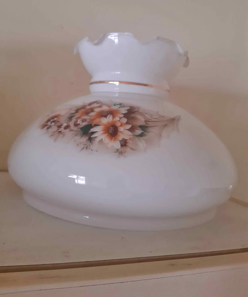 Vintage Milk Glass Floral Ruffled Top Hurricane Oil Lamp Shade 22cm at the bottom to fit in the ring Vintage Milk Glass Floral Ruffled Top Hurricane Oil Lamp Shade 22cm at the bottom to fit in the ring