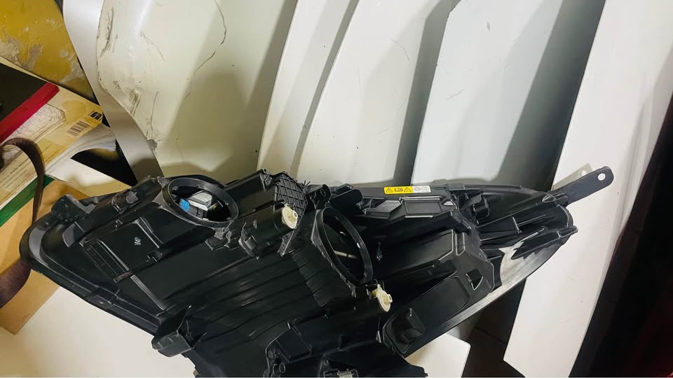 Opel Corsa E xenon headlights - Private Seller Opel Corsa E xenon headlights - Private Seller
