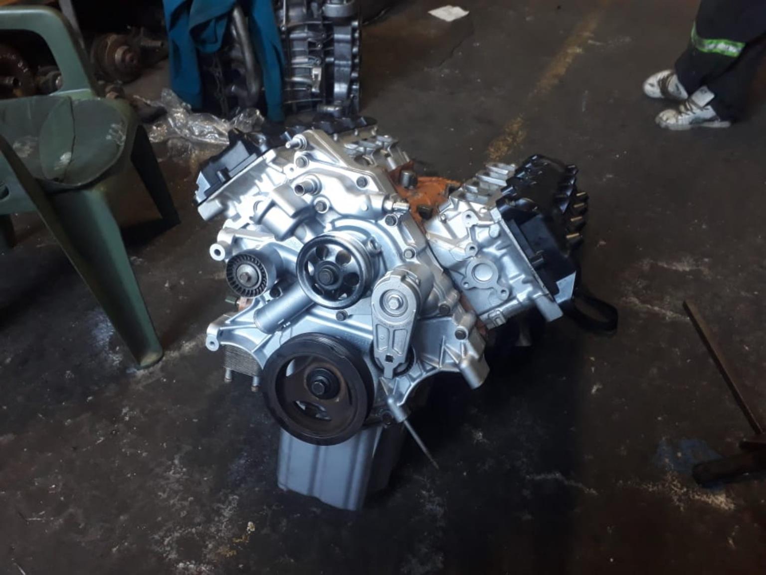 SRT 6.4 Jeep engine