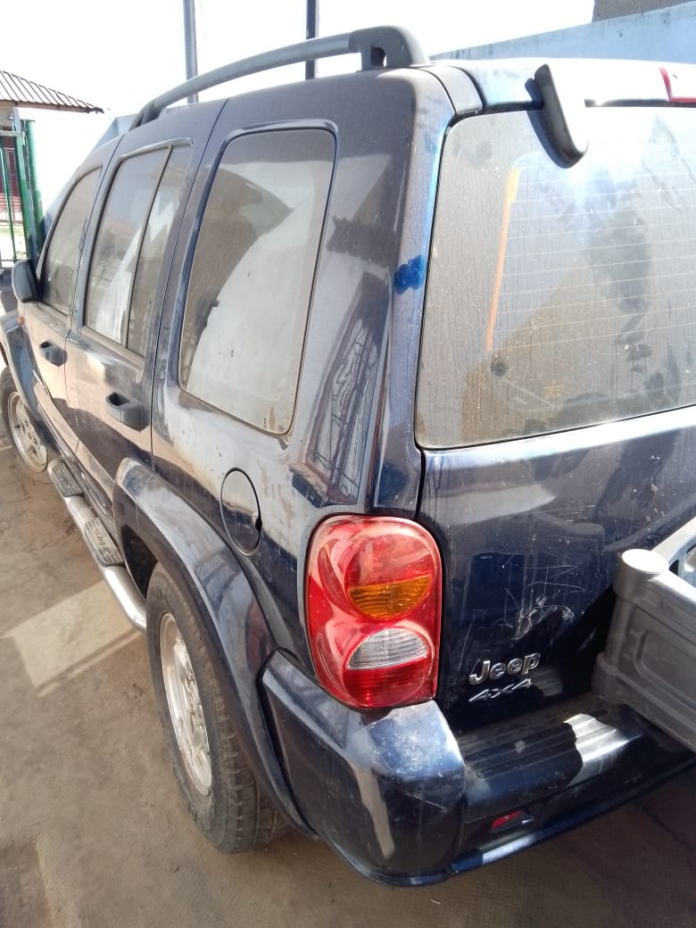 Stripping Jeep KJ CRD 2.5 2002