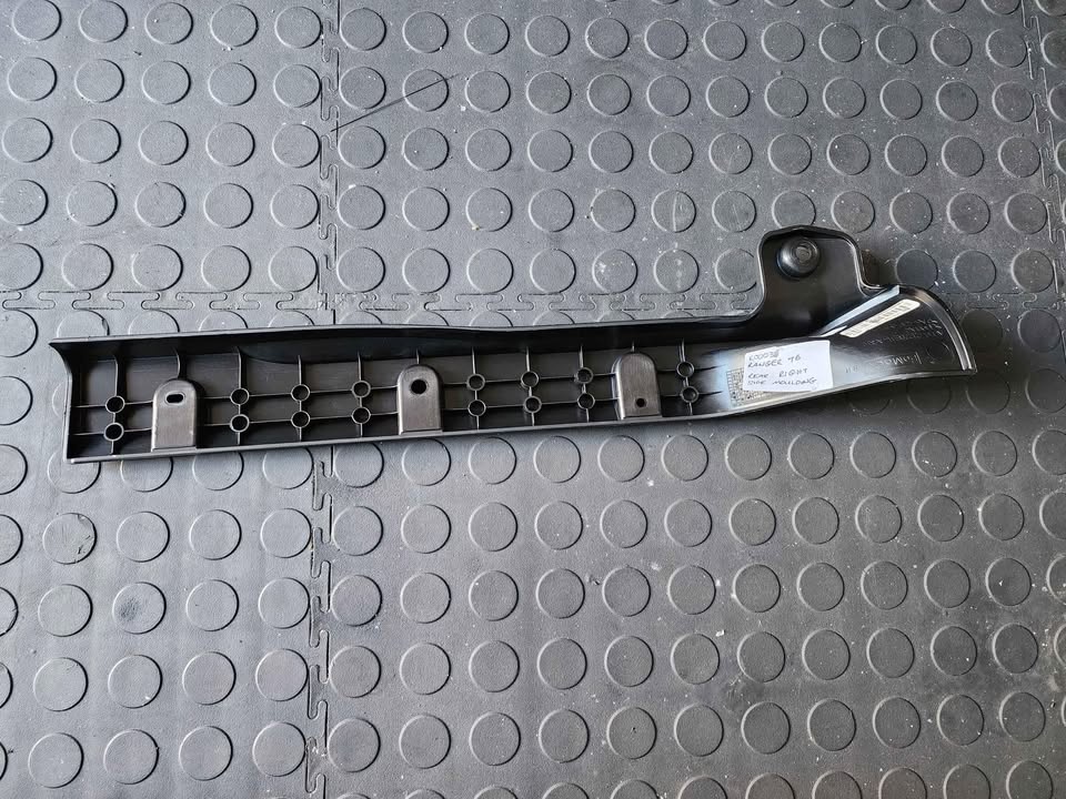 FORD RANGER T6 REAR BIN MOULD TRIM- OEM RIGHT SIDE