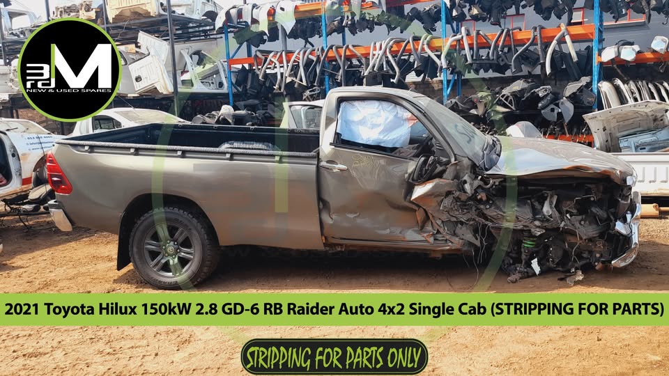 2021 TOYOTA HILUX SINGLE CAB (STRIPPING FOR PARTS)