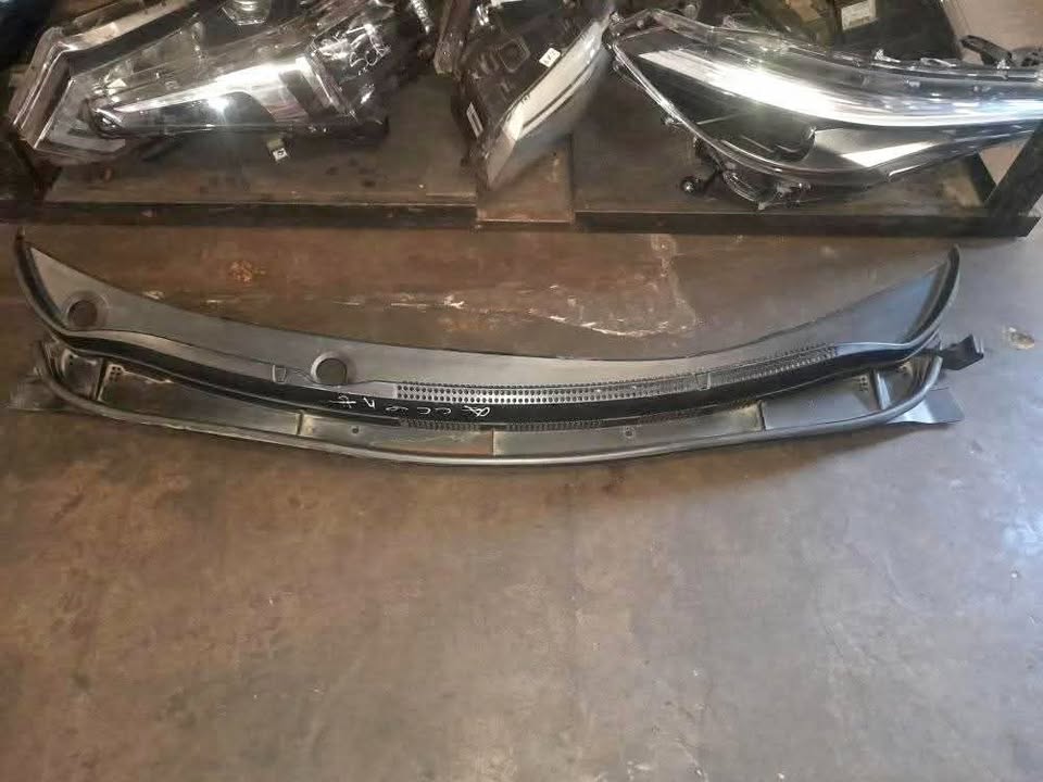 HYUNDAI ACCENT WHIPPER CAWLING AVAILABLE - Private Seller HYUNDAI ACCENT WHIPPER CAWLING AVAILABLE - Private Seller