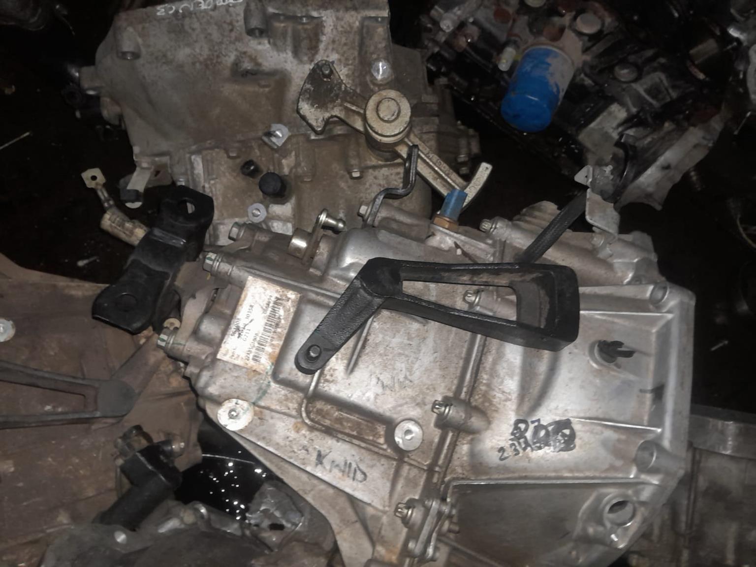 Renault kwid manual gearbox - Private Seller Renault kwid manual gearbox - Private Seller