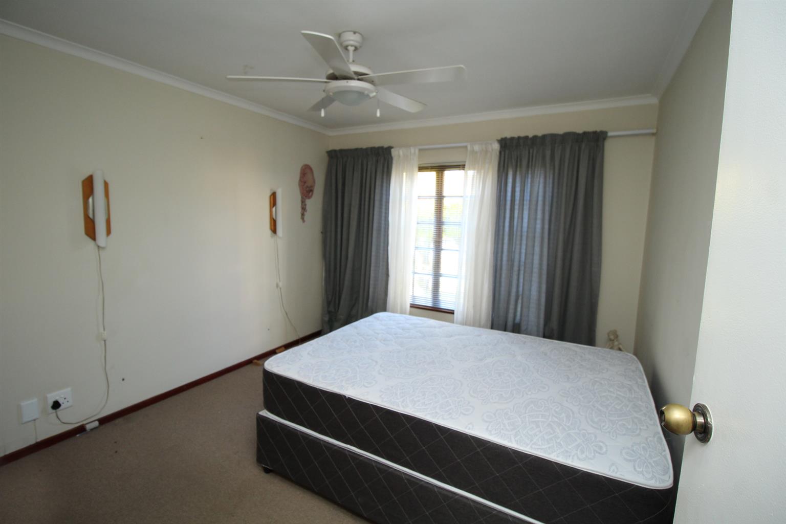 2 Bedroom townhouse to rent in Brackenfell Junk Mail