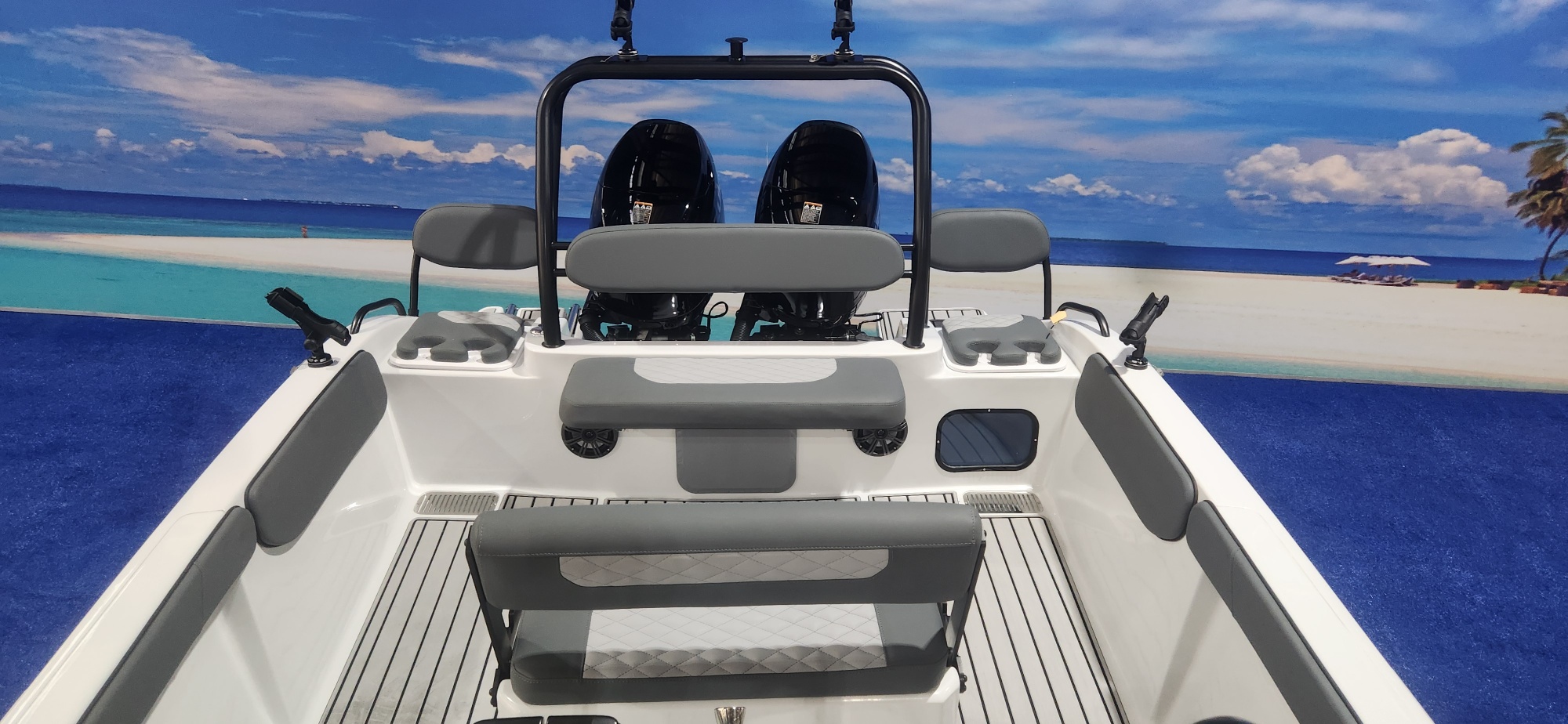 TARPON 190 ON TRAILER 2 X 100 HP SUZUKI 4 STROKES