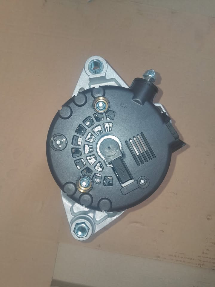 HYUNDAI H1 D4CB ALTERNATOR FOR SALE - Private Seller