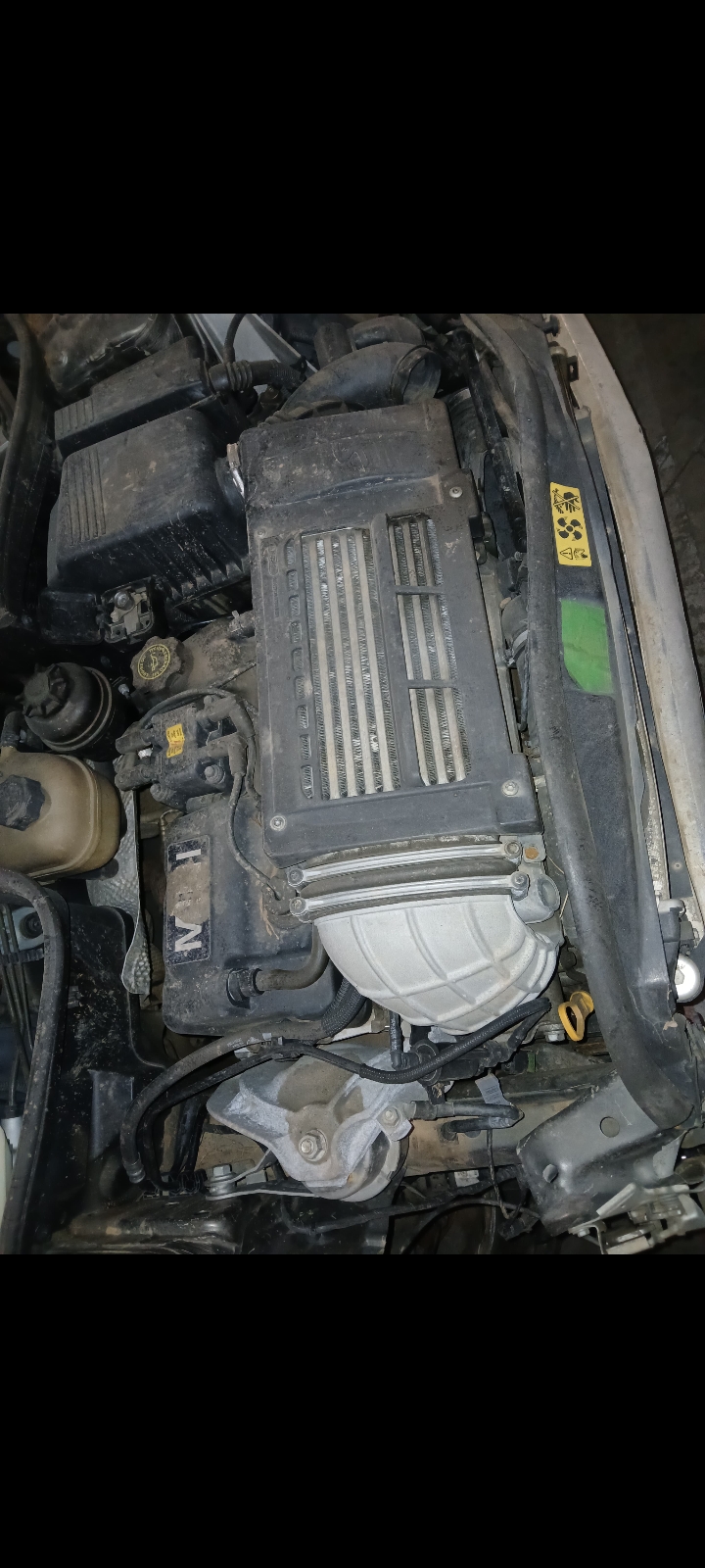 Spare parts available for Mini Cooper R50 and R53 standard models, comprising su