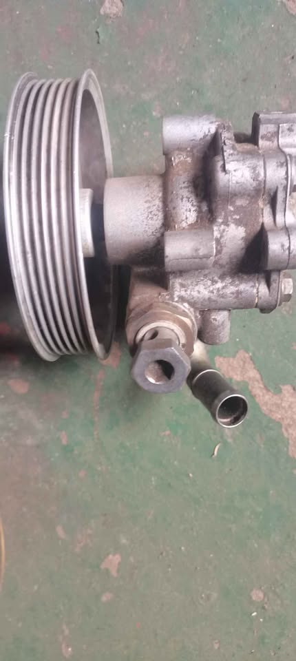 Vw audi powersteering pump - Private Seller