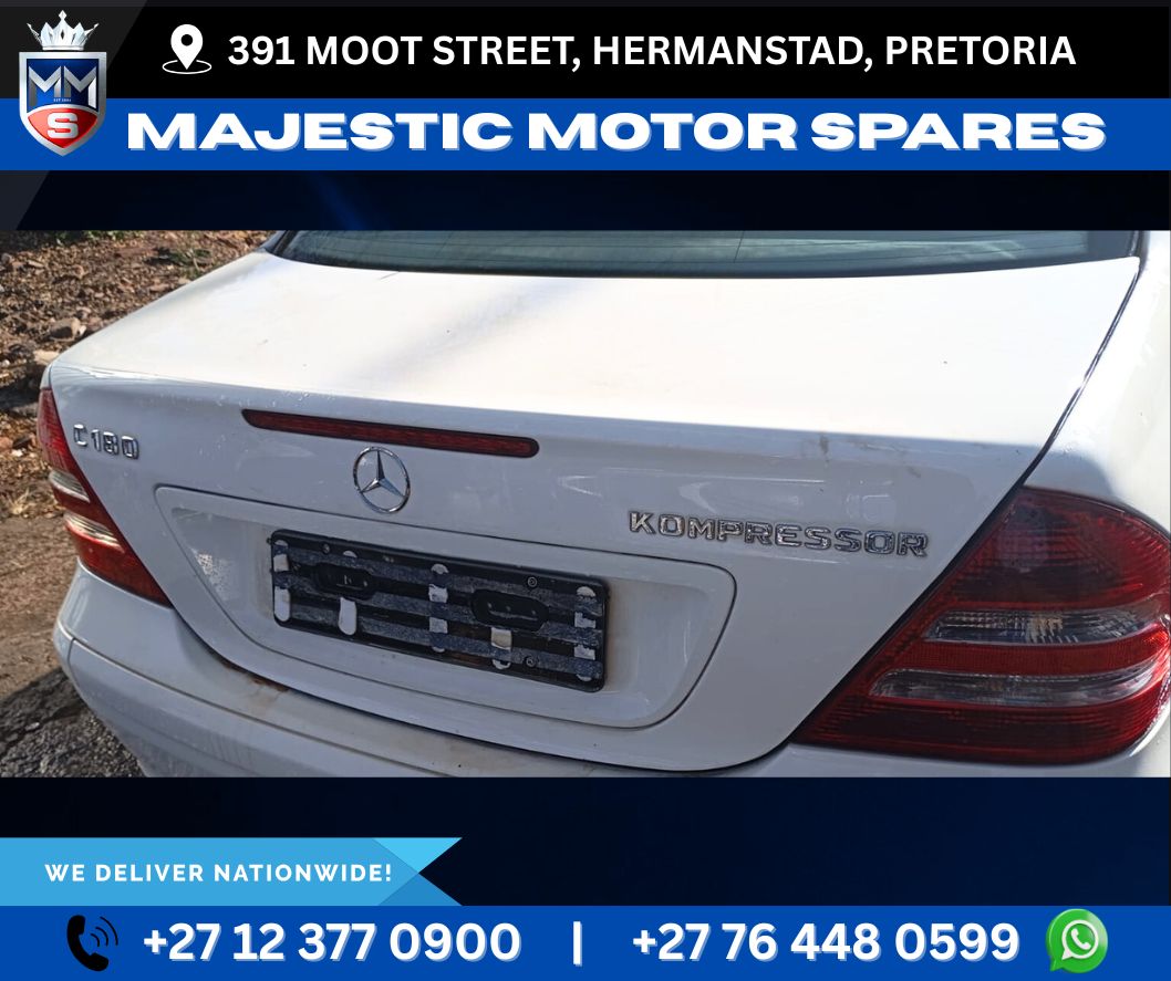 For Sale: White 2005 Mercedes-Benz C180 Kompressor W203 Boot Lid – Used - Private Seller For Sale: White 2005 Mercedes-Benz C180 Kompressor W203 Boot Lid – Used - Private Seller