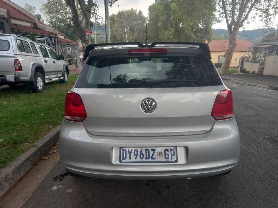 2012 VW Polo 6 Hatchback  Silver, 1.4 Petrol, Manual, 85000kms