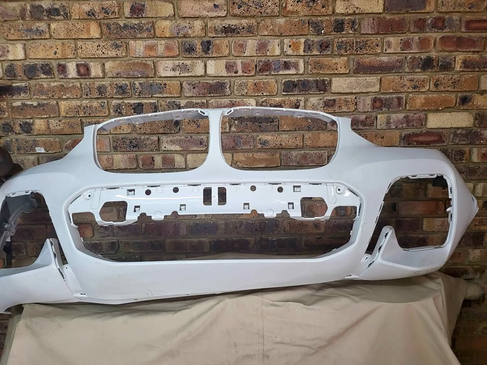 2020 BMW X3/ X4 front bumper for sale - Private Seller 2020 BMW X3/ X4 front bumper for sale - Private Seller