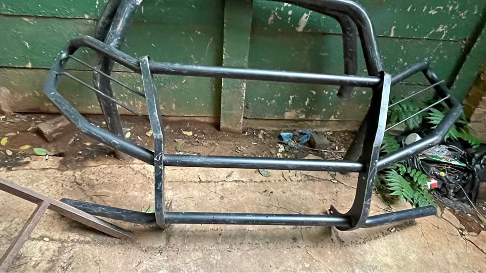 Toyota Hilux GD6 Bull Bar - Private Seller Toyota Hilux GD6 Bull Bar - Private Seller