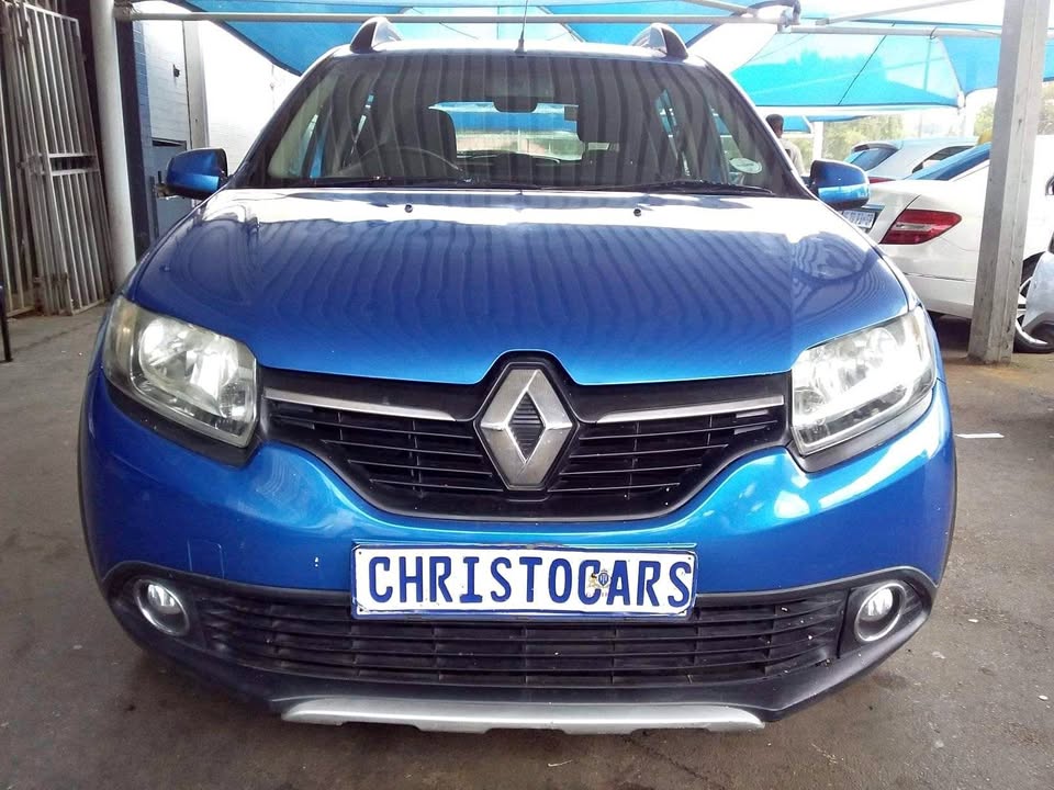 2015 Renault Sandero hatchback manual 2015