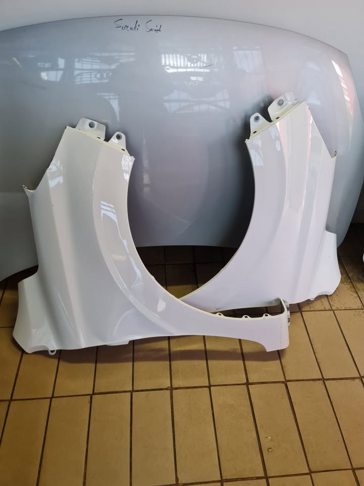 2018 HYUNDAI GRAND i10 FENDERS LEFT AND RIGHT IN GOOD CONDITION - Private Seller 2018 HYUNDAI GRAND i10 FENDERS LEFT AND RIGHT IN GOOD CONDITION - Private Seller
