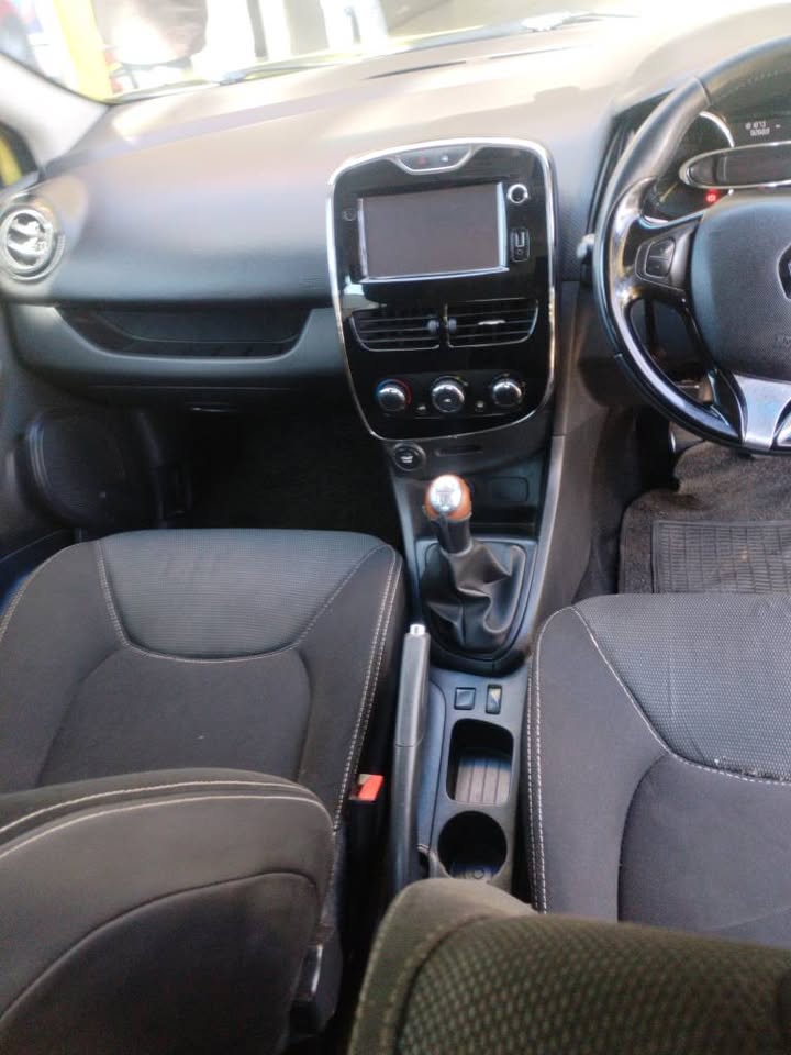 2015 RENAULT CLIO 900T 1.2 MANUAL