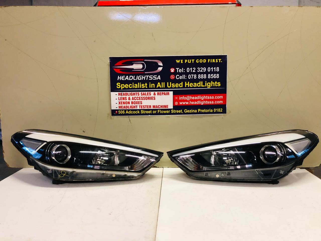 Hyundai Tucson left and right side headlights - Private Seller Hyundai Tucson left and right side headlights - Private Seller