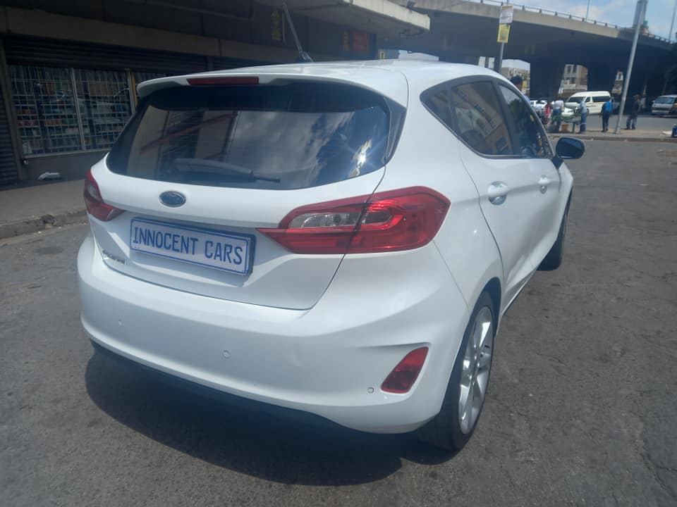 2020 FORD FIESTA 1.0 PETROL, AUTOMATIC TRANSMISSION, WHITE COLOUR, MILEAGE