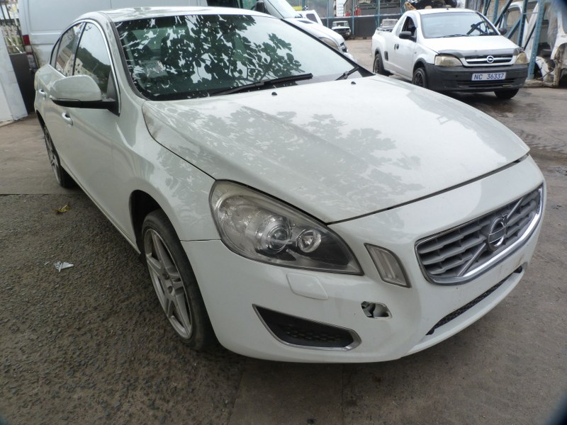 Volvo S60 T4 Elite Powerhift - 2013 STRIPPING FOR SPARES - Private Seller Volvo S60 T4 Elite Powerhift - 2013 STRIPPING FOR SPARES - Private Seller