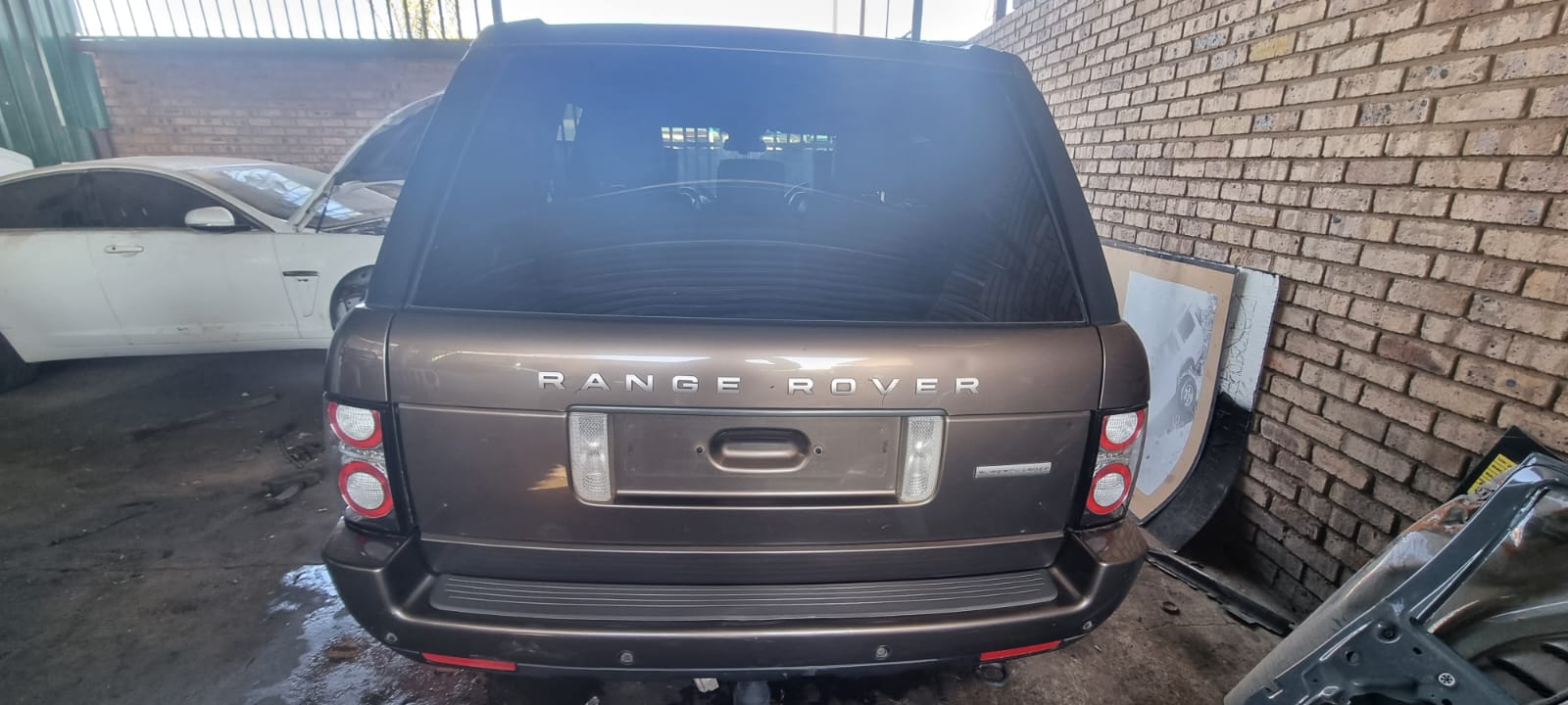 2010 Range Rover Vogue 5.0l V8 S/C Stripping for Spares
