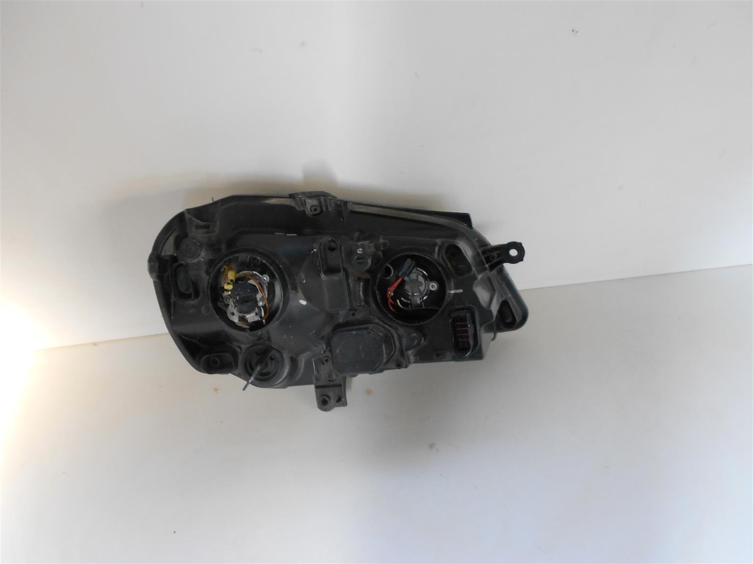 VW POLO VIVO HEADLIGHTS - Private Seller VW POLO VIVO HEADLIGHTS - Private Seller