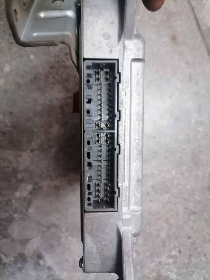 Honda Ballade S04 Computer box ecu 1.5L - Private Seller Honda Ballade S04 Computer box ecu 1.5L - Private Seller