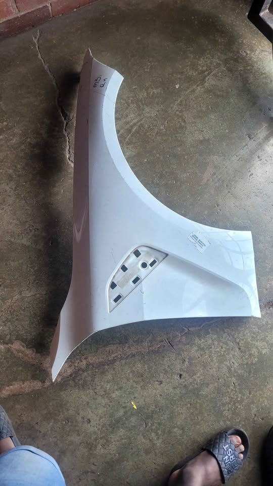 BMW G80 M4 Right side Fender - Private Seller BMW G80 M4 Right side Fender - Private Seller
