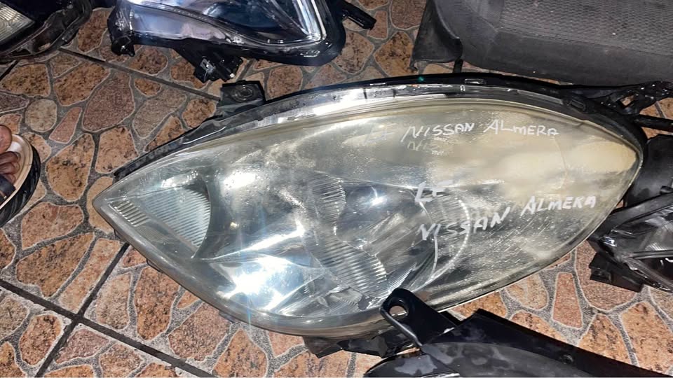 Nissan Almera headlight 2012/14 - Private Seller Nissan Almera headlight 2012/14 - Private Seller