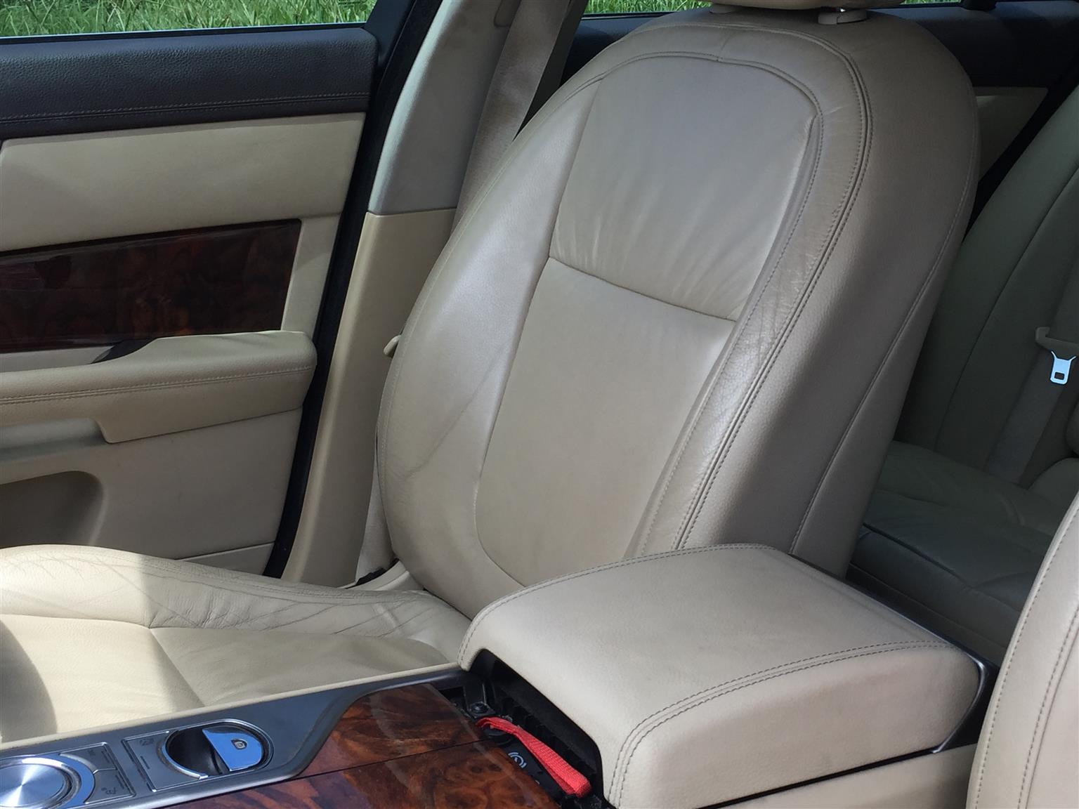 JAGUAR XF FACELIFT AND PREFACELIFT GENUINE LEATHER HEATED SEATS - Private Seller