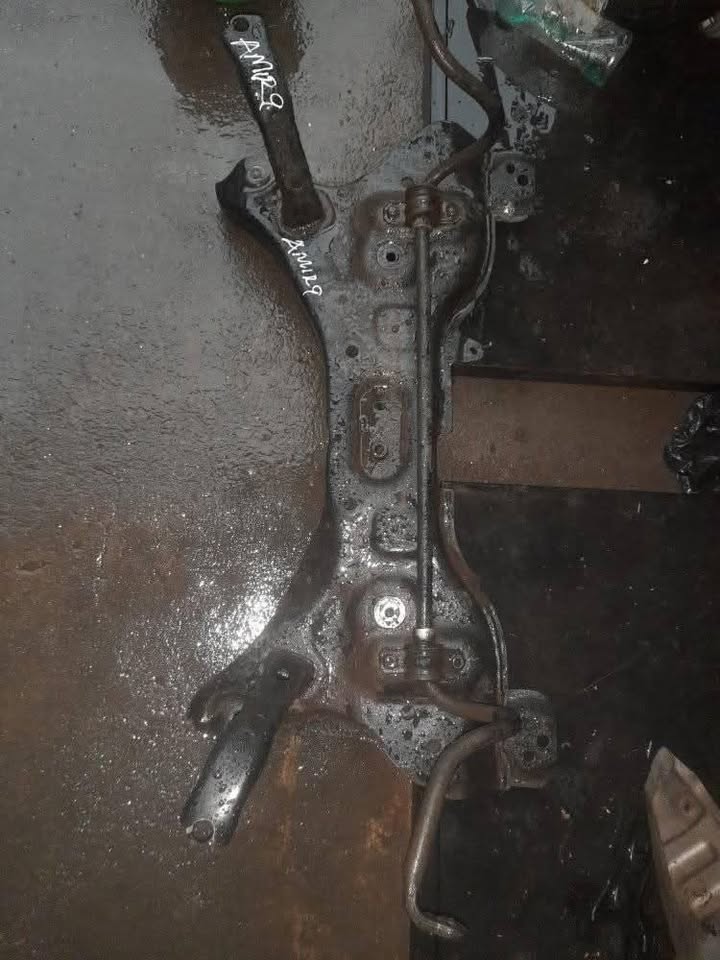 NISSAN ALMERA SUB AXEL - Private Seller