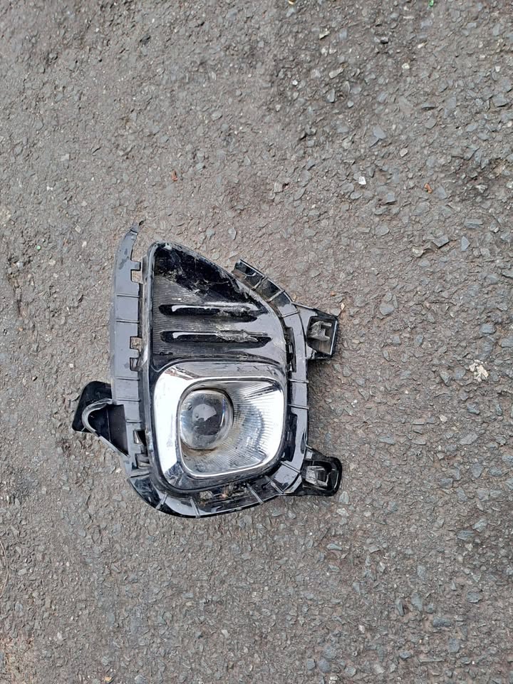 2021 - 2024 Kia Sonet Fog Light - Private Seller 2021 - 2024 Kia Sonet Fog Light - Private Seller
