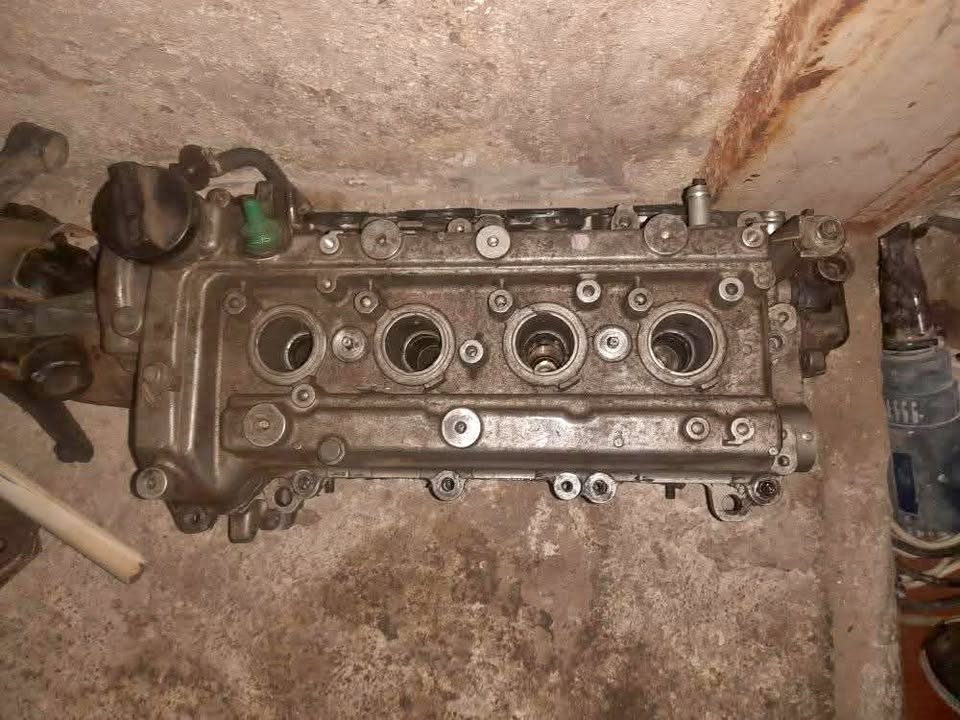 TOYOTA AVANZA 1.5 3SZ TOP CYLINDER AVAILABLE - Private Seller TOYOTA AVANZA 1.5 3SZ TOP CYLINDER AVAILABLE - Private Seller