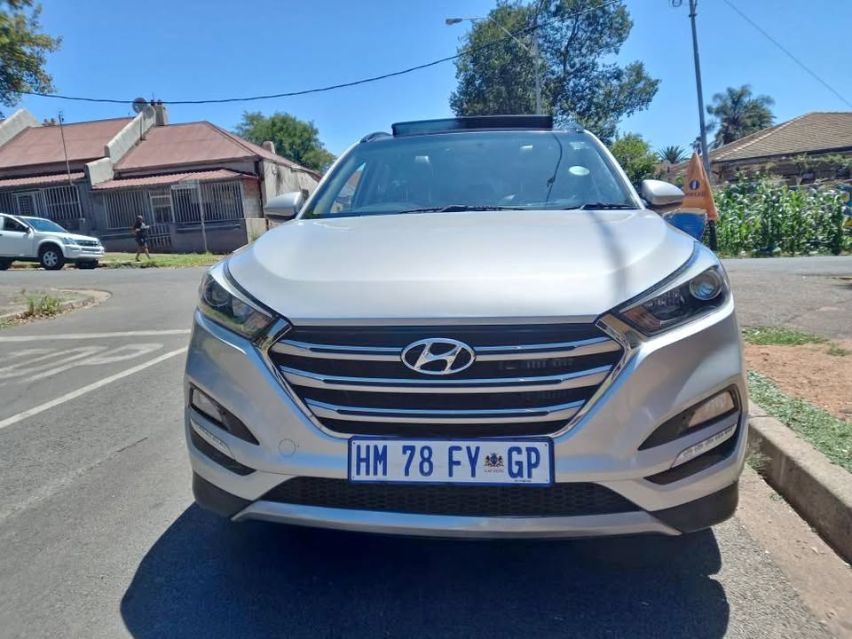 2018 HYUNDAI TUCSON SUV ENG 2.0 PETROL, AUTOMATIC TRANSMISSION, SILVER COLOR, MILEAGE
