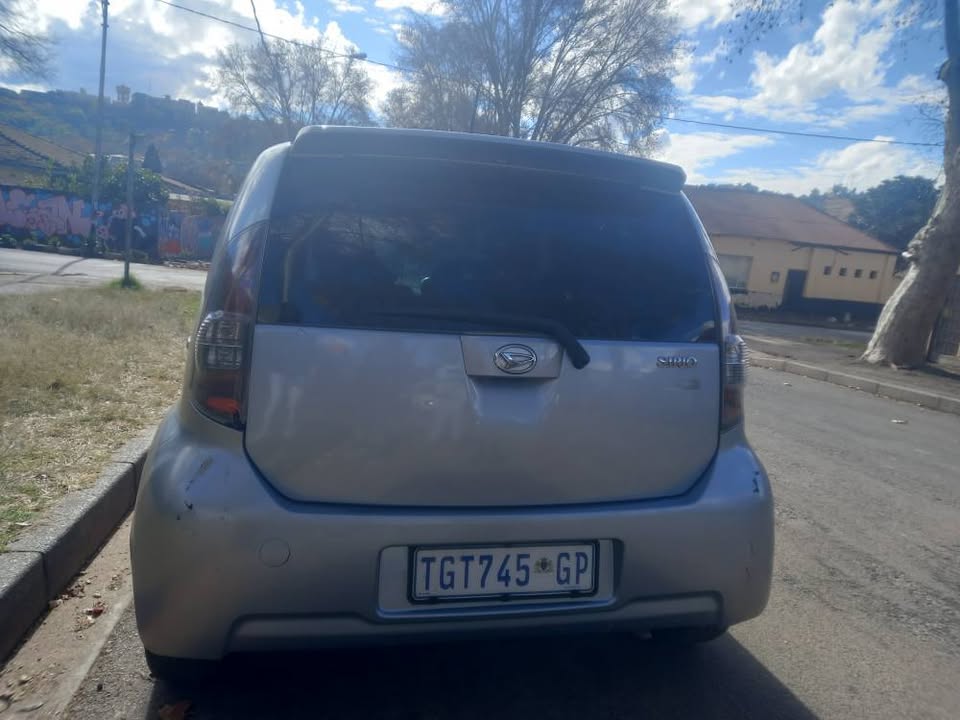 2006 Daihatsu Sirion 1.3 Petrol, Manual, Silver, 120000kms