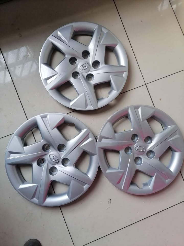 Hyundai 14" Wheel Caps - Private Seller