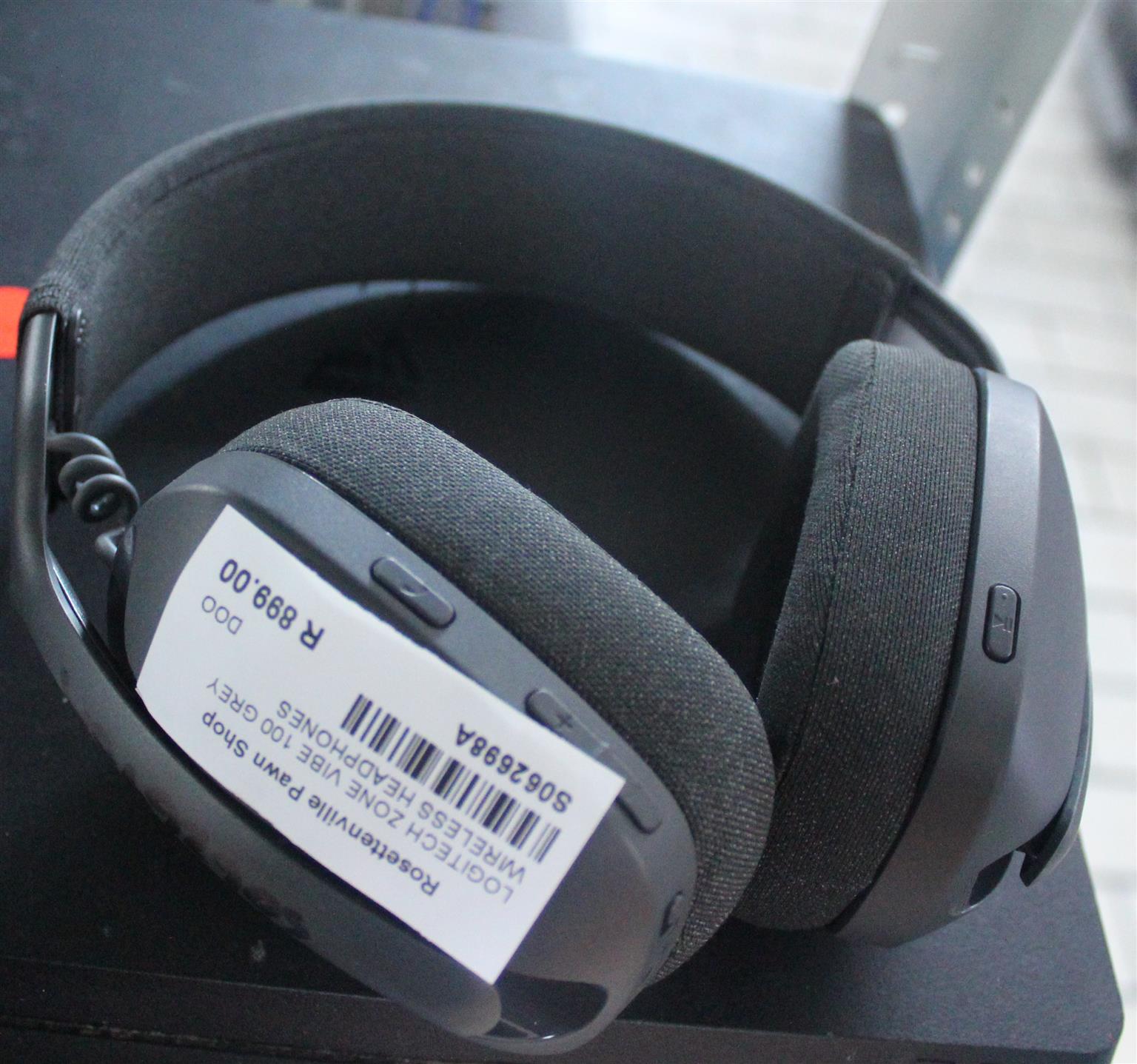LOGITECH ZONE VIBE 100 GREY WIRELESS HEADPHONES S062698A