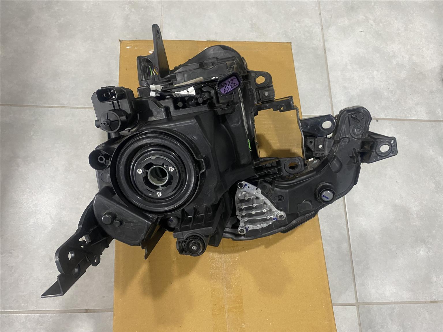 2025 MAHINDRA XUV 3XO LED HEADLIGHT LEFT SIDE FOR SALE. IN EXCELLENT CONDITION - Private Seller 2025 MAHINDRA XUV 3XO LED HEADLIGHT LEFT SIDE FOR SALE. IN EXCELLENT CONDITION - Private Seller